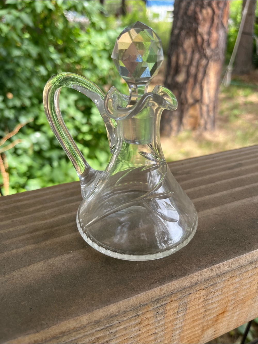Vintage Etched Cruet Jar with Leaf Etching and Crystal Faceted Stopper - Picture 2 of 5